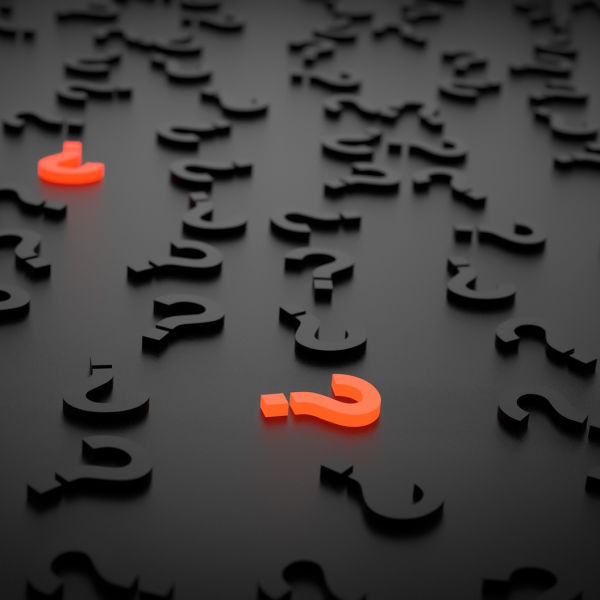 Pontos de interrogação, significando as perguntas que surgem a partir de situações em nossas vidas.