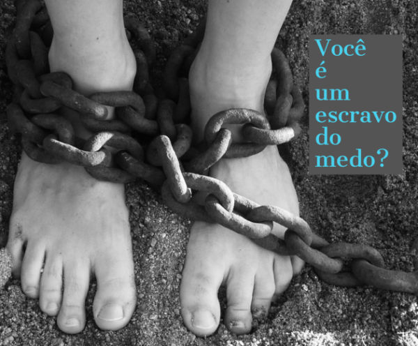 Jesus pagou um ótimo preço para libertá-lo da escravidão. Você não é mais um escravo do pecado ou do medo.
 #apalavradedeus #livredomedo #libertado #maseutenhomedo Jesus pagou um ótimo preço para libertá-lo da escravidão. Você não é mais um escravo do pecado ou do medo. 
#apalavradedeus #livredomedo #libertado #maseutenhomedo