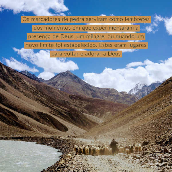 Não percas de vista o teu Betel. #apdd #apalavradedeus #historiacomdeus Um pastor pastoreando suas ovelhas através de um deserto. Lembrar onde Deus trouxe você através incentiva você a continuar.